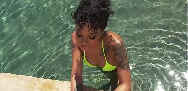  Ebony babe Honey Gold fucks in the pool